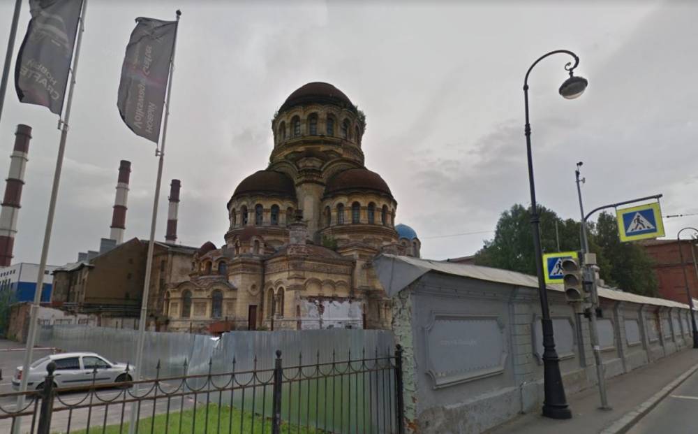 В церкви Божией Матери Милующей в Петербурге восстановят роспись стен