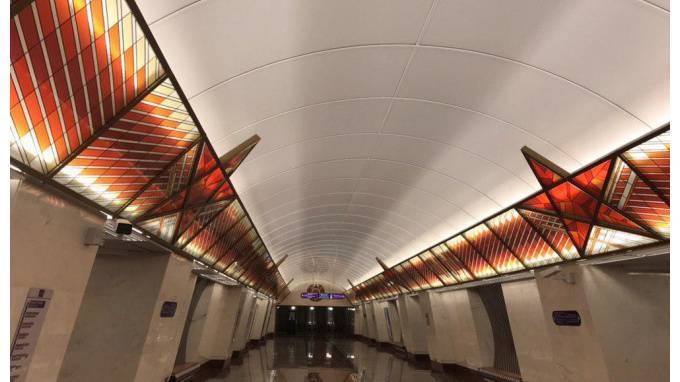 В четверг 3 октября в Петербурге откроют новые станции метро "фиолетовой" ветки