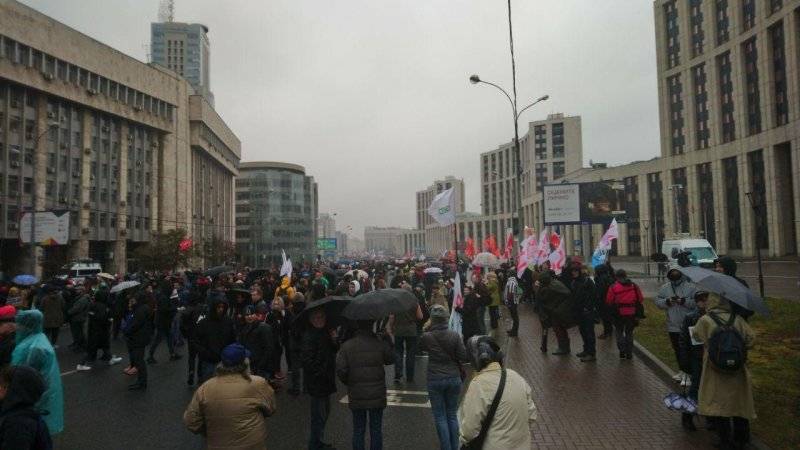 Западные НКО применили в Москве технологии «безголового протеста»