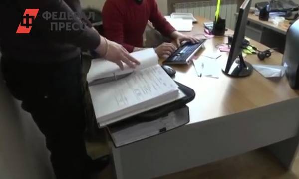 Силовики пришли с обысками в администрацию Сосновского района