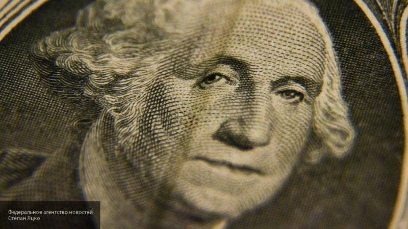 Экономист предвещает валютную войну из-за политических игр США с долларом
