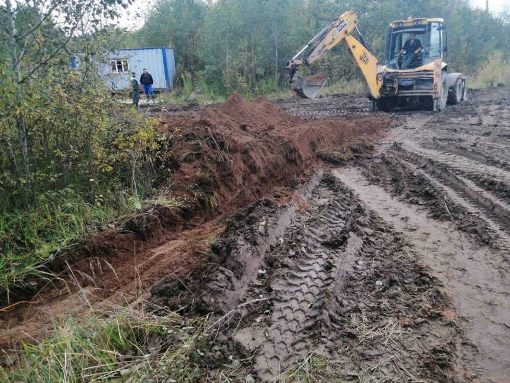 Дорожники закрыли незаконные съезды к стройкам газопроводов в Ленобласти