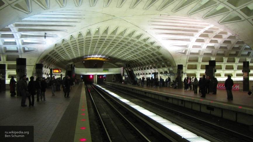 Бездомной россиянке, певшей в метро в США, хотят предложить записать диск