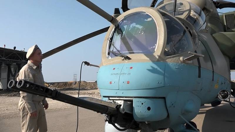 На авиабазе Хмеймим к ноябрю подготовят укрытия для вертолетов