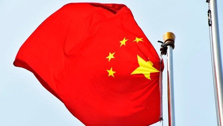 Захарова по-китайски поздравила КНР с 70-летием