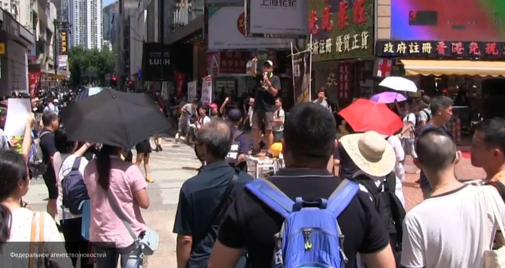 Китайцы требуют от США покинуть Гонконг