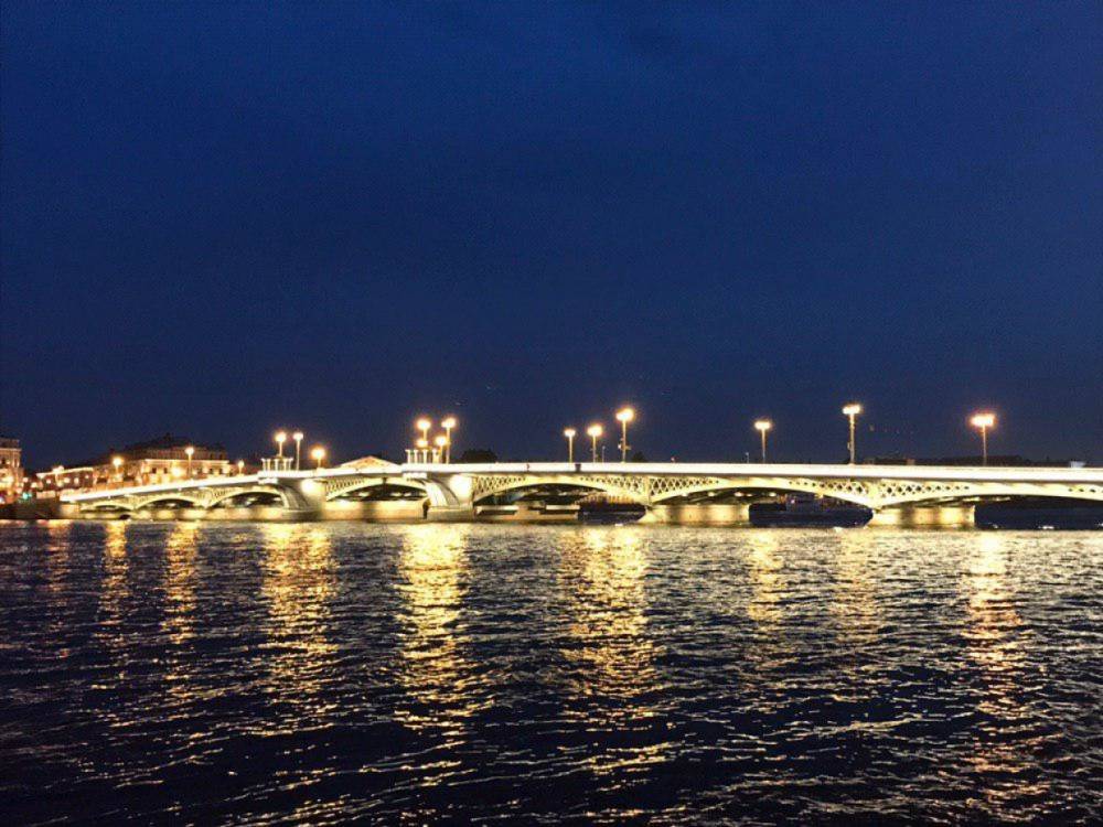 В ночь на 29 октября мосты Петербурга разводятся в штатном режиме