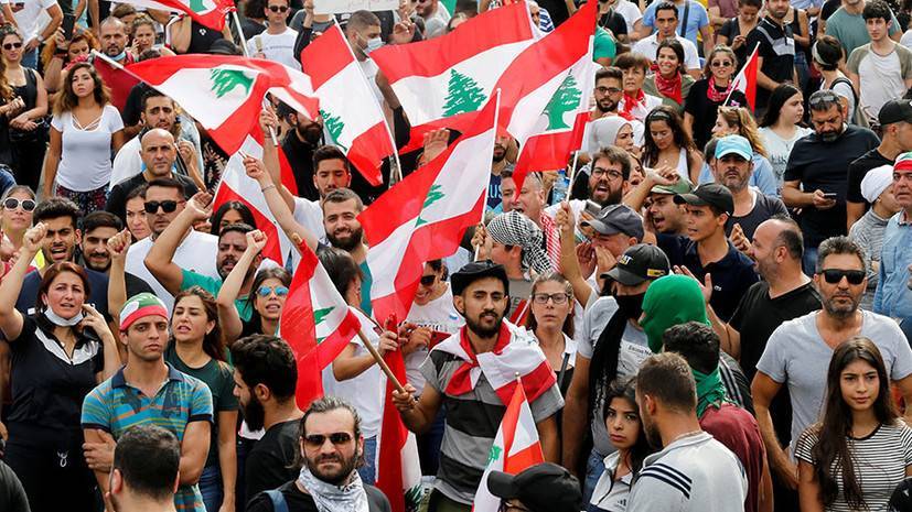 Премьер-министр Ливана подал в отставку из-за массовых протестов