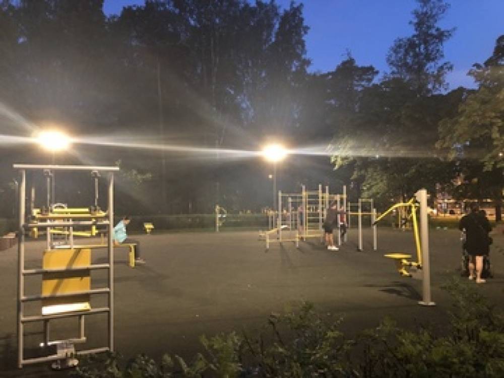«Ленсвет» оборудовал освещение на 95 детских и спортивных площадках