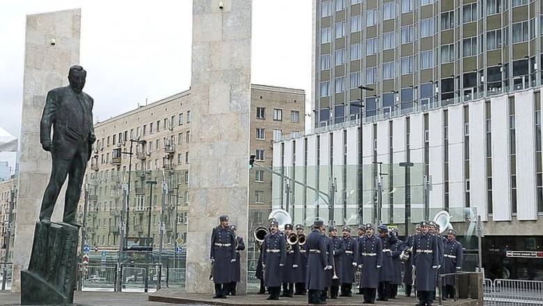 В Москве открыт памятник бывшему премьер-министру Евгению Примакову