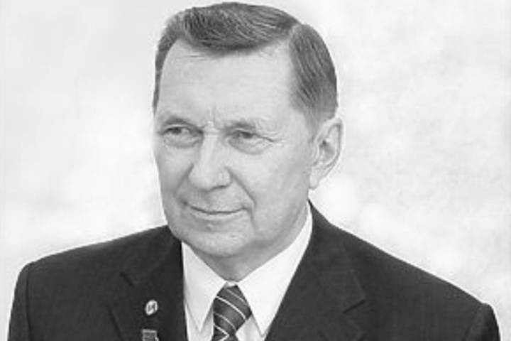 Умер ученый Анфимов, руководивший затоплением станции "Мир"