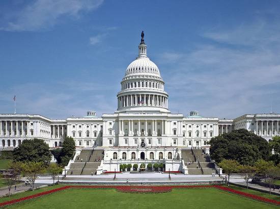 Сексуальный скандал в Конгрессе США закончился громкой отставкой