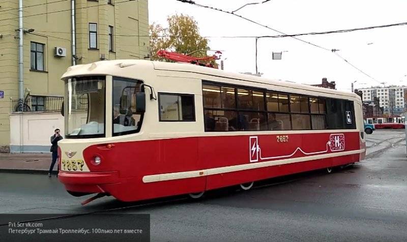 Два человека получили травмы в результате столкновения двух трамваев в Москве