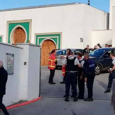 Мужчина, ранивший людей перед мечетью во Байонне, хотел отомстить за пожар в соборе Парижской Богоматери