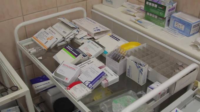 В России предложили бесплатно раздавать лекарства по рецептам