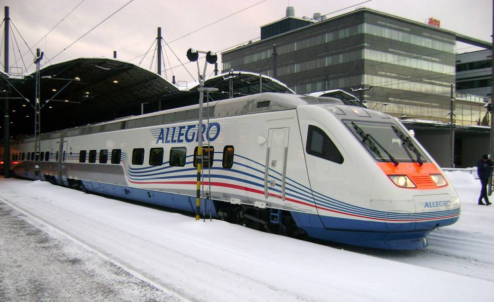 Поезд «Аллегро» из Хельсинки в Петербург задерживается на 30 минут из-за сбитого лося