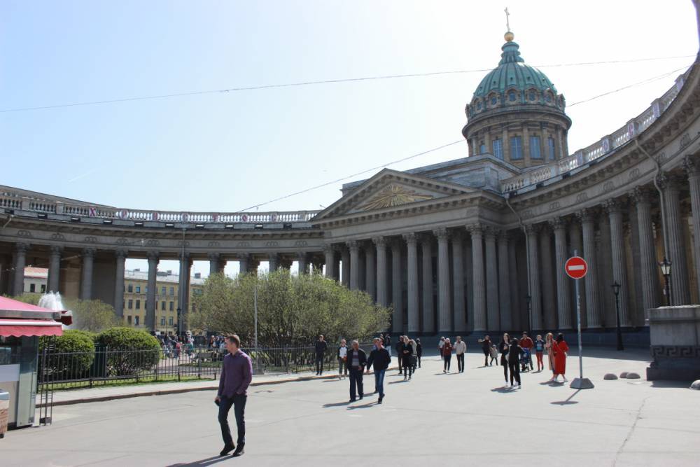 Петербург с 1 октября успели посетить по электронной визе 14 тыс. туристов