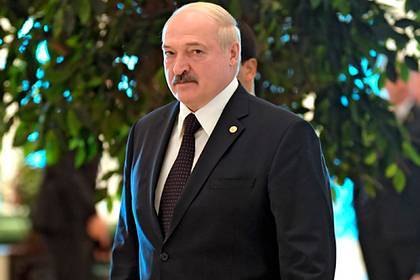 Лукашенко похвастался отказом от декоммунизации