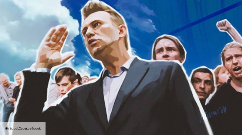 Навальный назвал побоища гонконгских активистов с полицией мирными акциями