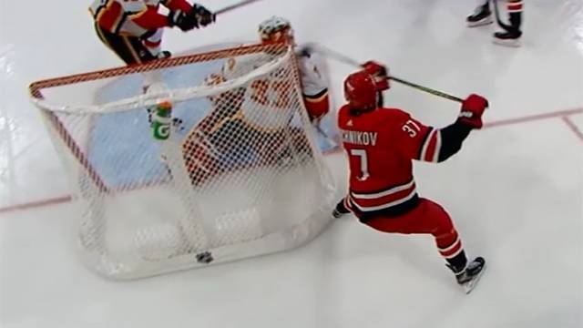 Юный российский хоккеист забил первый "лакросс" за историю НХЛ