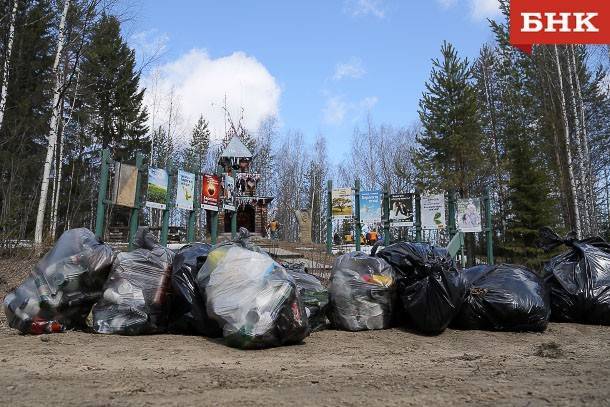 «Ухтажилфонд» оштрафовали за необеспечение жителей Ижемского района пакетами для мусора