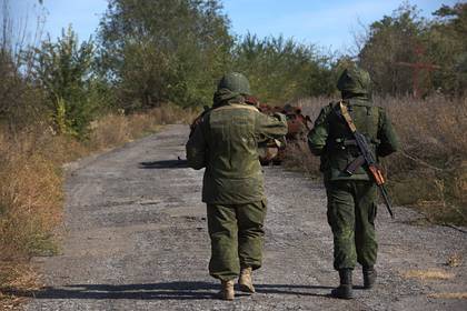 Ополчение ЛНР начало отводить войска вслед за Украиной