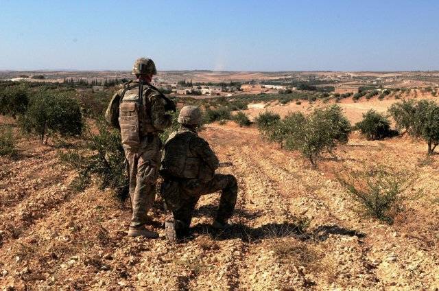 СМИ: Военный патруль обстреляли на границе Турции и Сирии