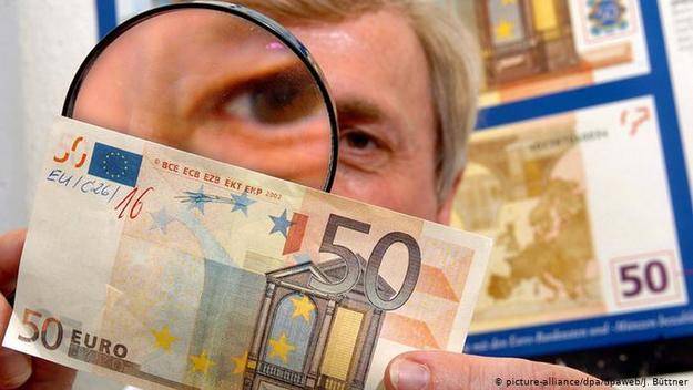 В России выросло в три раза количество фальшивых купюр евро
