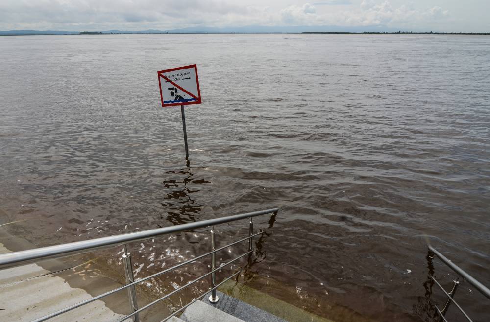 В Новокузнецке ввели штормовое предупреждение после подъема реки