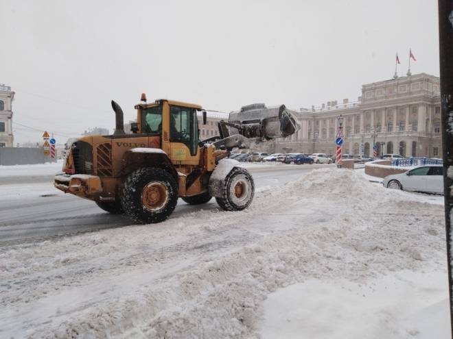 Городские службы рассказали о подготовке Петербурга к зиме и снегопадам