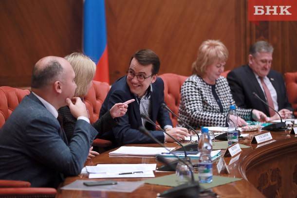 Министры Коми отчитались о готовности госпрограмм