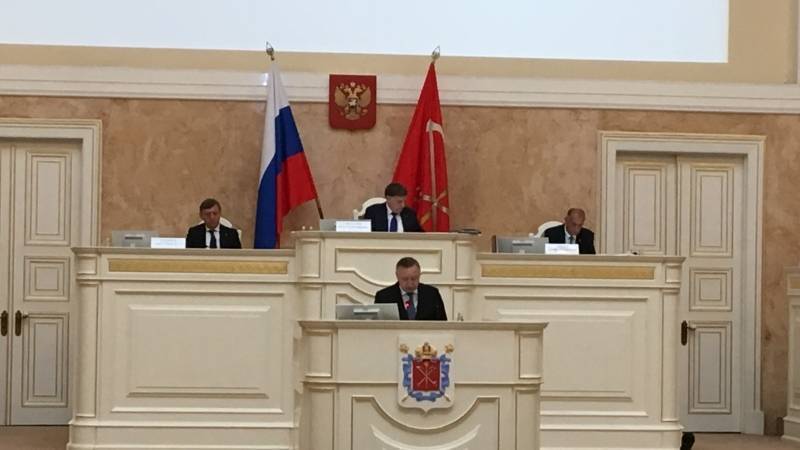 Депутаты ЗакСа и губернатор Петербурга Беглов обсудят бюджет на три года
