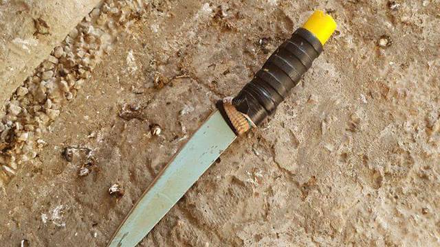 Попытка теракта в Хевроне: палестинка напала с ножом на бойцов МАГАВ в Хевроне
