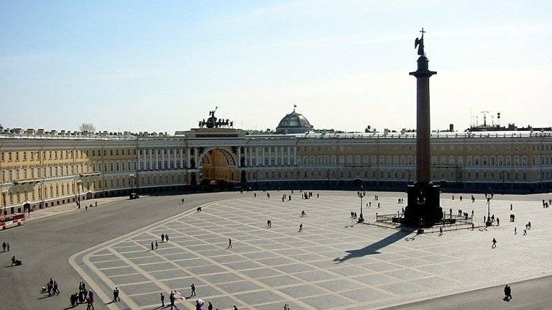 Санкт-Петербург возглавил список самых привлекательных для переезда городов России