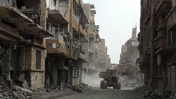 СМИ: отряды СДС подожгли нефть на севере Сирии