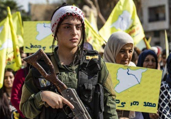 Курдов призвали вступать в сирийскую армию, чтобы бить «одного врага»
