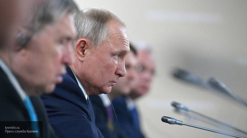 Путин заявил, что России и Украине нужно обнулить претензии по газовому спору