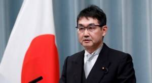 Министр юстиции ушел с поста из-за жены в Японии | Вести.UZ