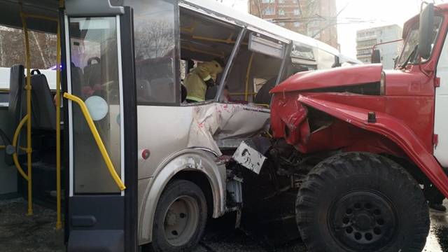 Выросло число пострадавших в ДТП с автобусом и пожарной машиной