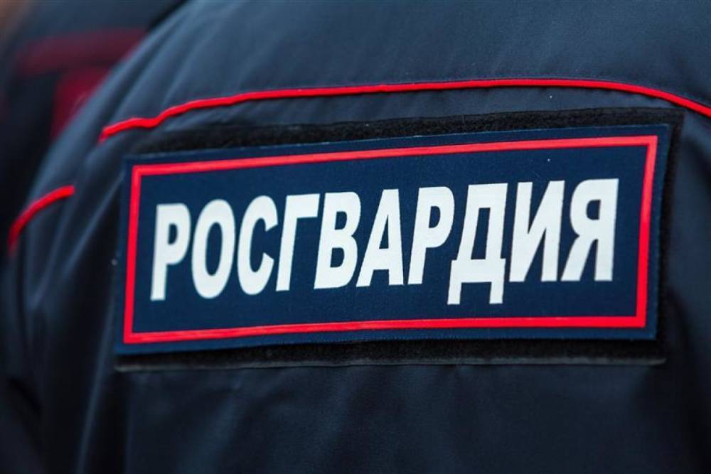 В Калининграде двое мужчин устроили драку в автобусе и украли телефон кондуктора