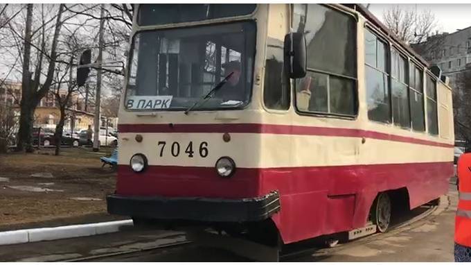 Маршруты двух трамваев изменятся из-за аварийных работ в Петербурге