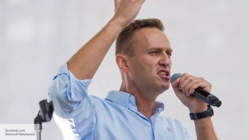 В Сети забросали Навального едкими комментариями за слова о «мирных протестах» в Гонконге