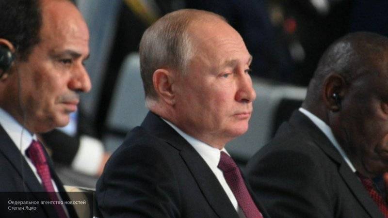 Путин заявил об экстренных мерах по решению проблемы с нехваткой мест в школах РФ