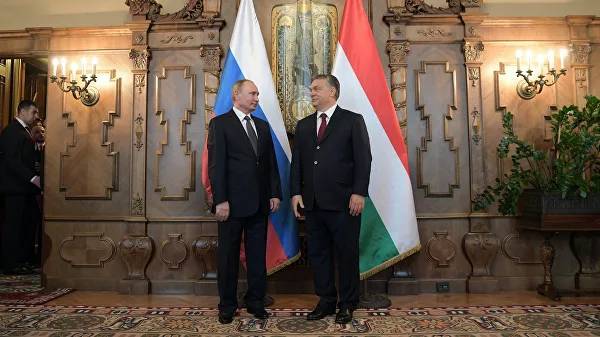 Путин и Орбан проводят переговоры в Будапеште