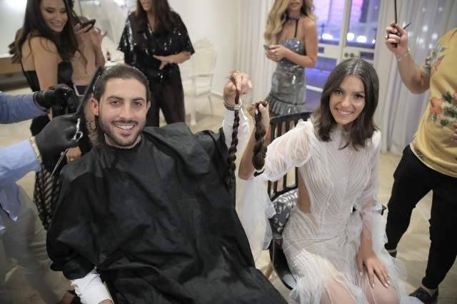 Жених и невеста в Израиле отрезали себе волосы на глазах у гостей