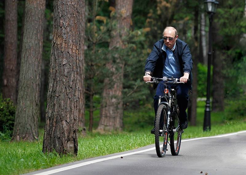 "Ну ничего себе": Путина удивила велодорожка за 450 миллионов
