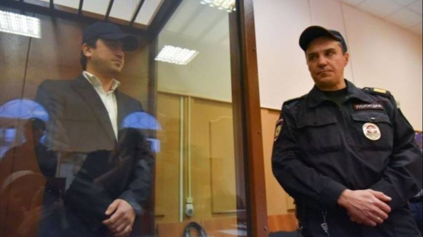 Меру пресечения высокопоставленному полицейскому избирают в Петербурге