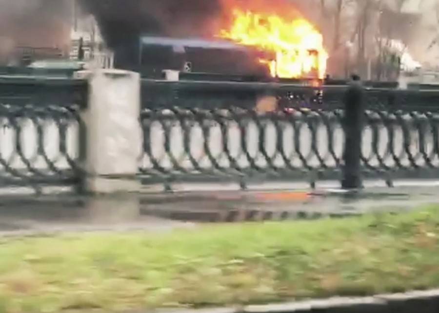 Загоревшийся в Лефортове автобус принадлежал частному перевозчику