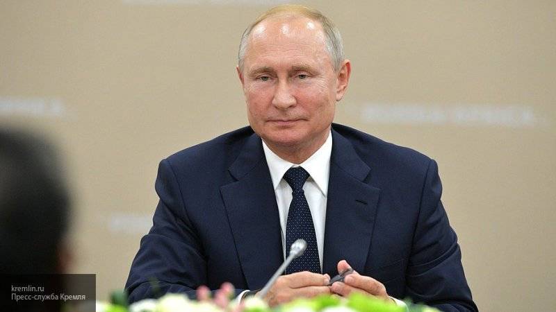 Путин отметил сокращение числа абортов в России в этом году
