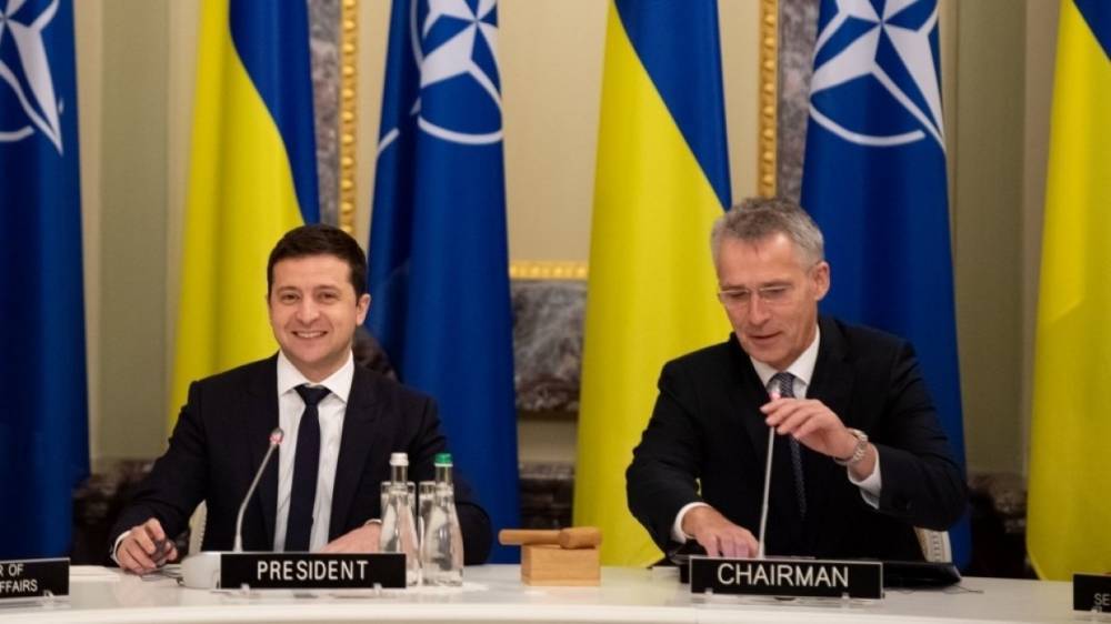 Генсек НАТО забыл про Зеленского на заседании в Киеве